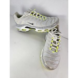 Nike Air Max Plus 'Reflective Logo' White Sneaker, Size 10.5 DB0682-002